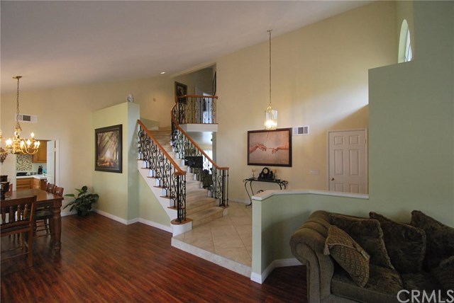 1740 La Mancha, Pomona, United States 91768