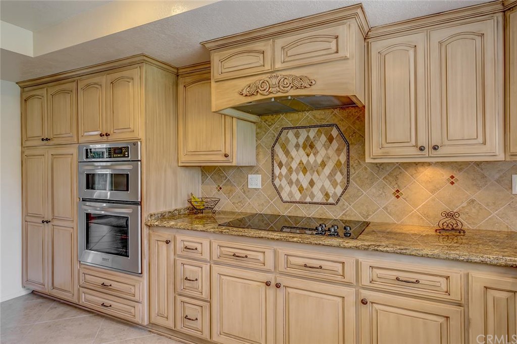 820 Calle Del Sol, Upland, CA 91784