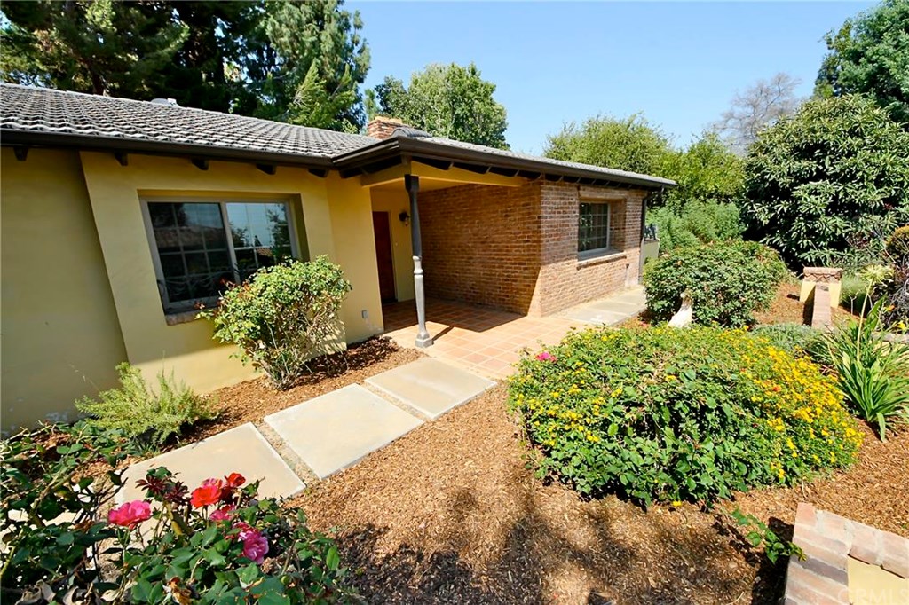 2404 North San Antonio Avenue, Upland, CA 91784