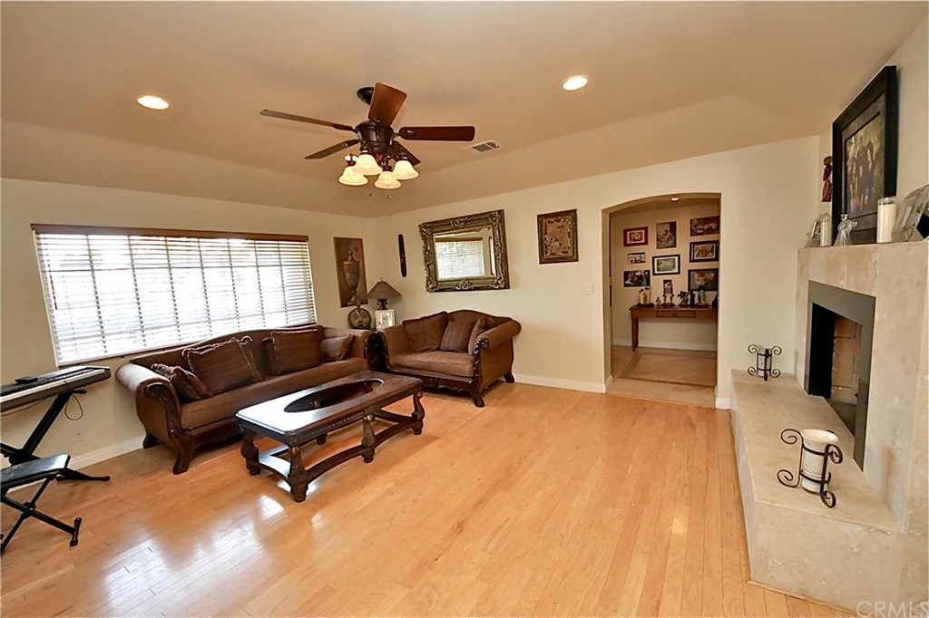 2404 North San Antonio Avenue, Upland, CA 91784