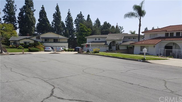 1218 Azalea Court, Upland, CA 91784