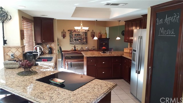 1218 Azalea Court, Upland, CA 91784