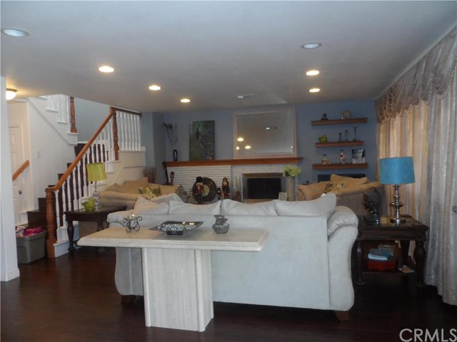 841 N Palm Ave, Upland, United States 91786
