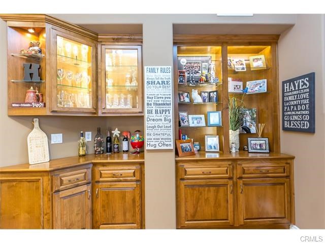1352 Upland Hills Drive South, Upland, CA 91786