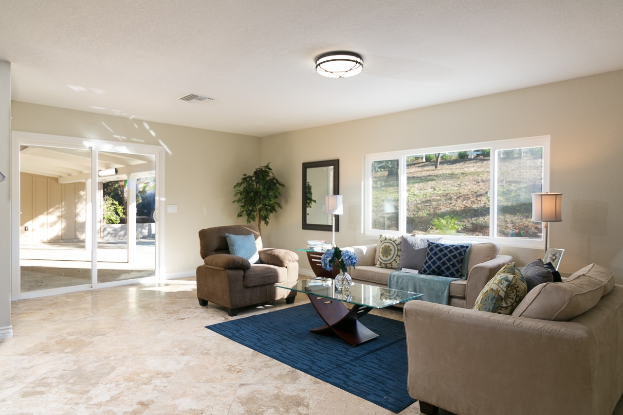 940 S Grade Rd, Alpine, CA 91901