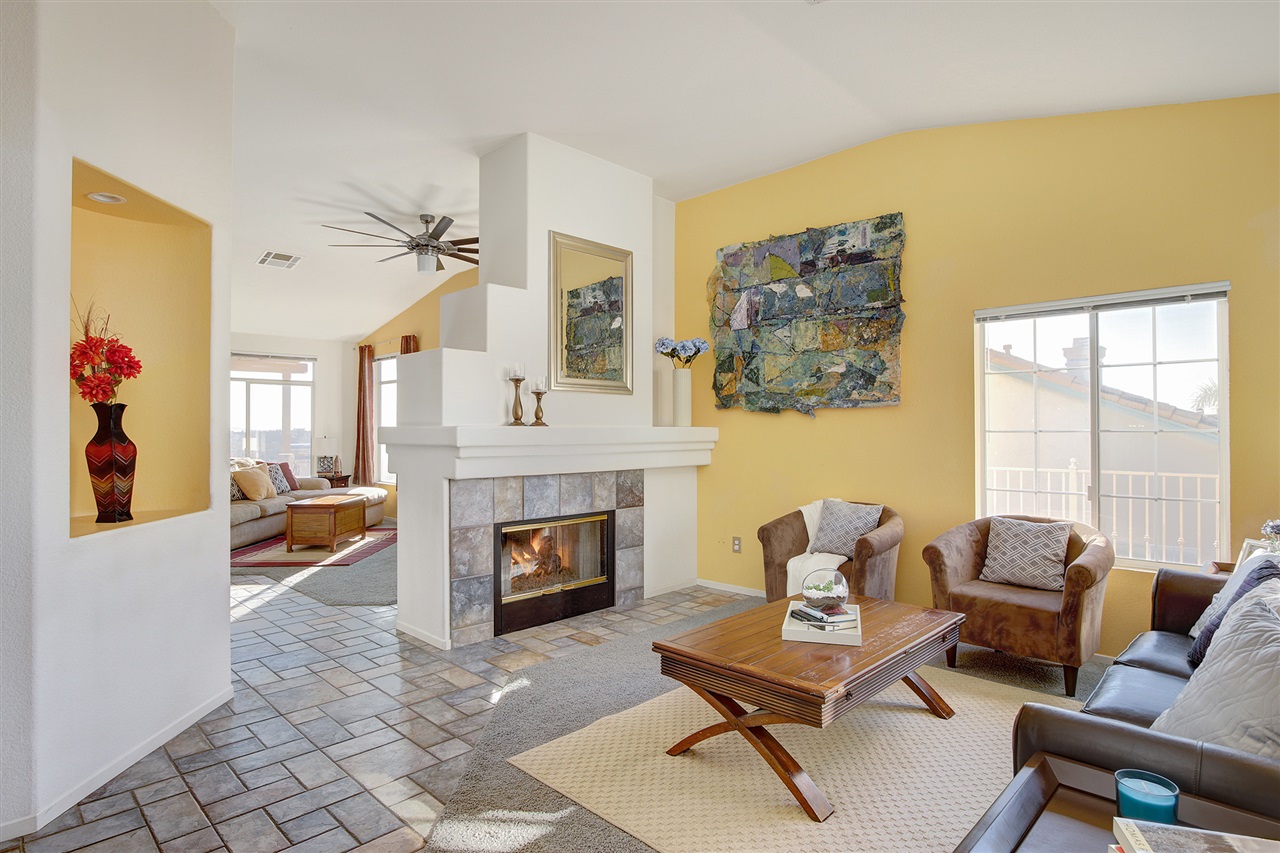 2673 Lobelia Rd, Alpine, CA 91901