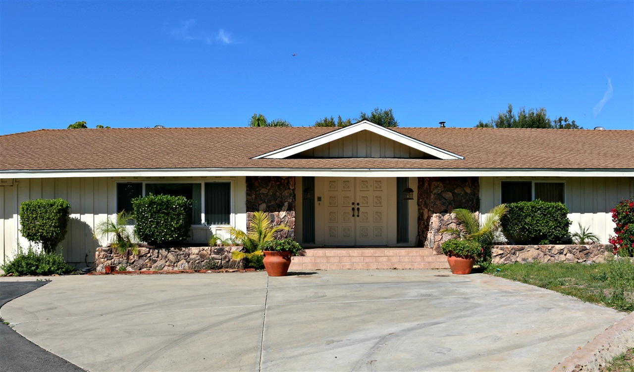 5656 Pray St, Bonita, CA 91902