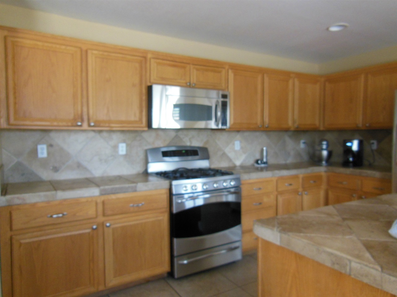 2576 Green Valley Rd, Chula Vista, CA 91915