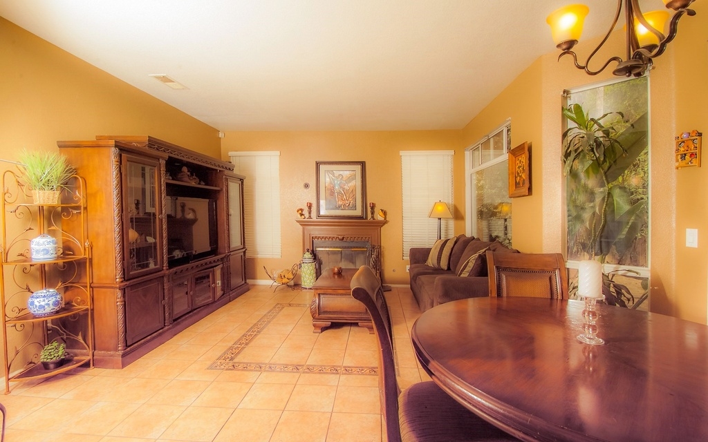 2396 Fairway Oaks Drive, Chula Vista, CA 91915