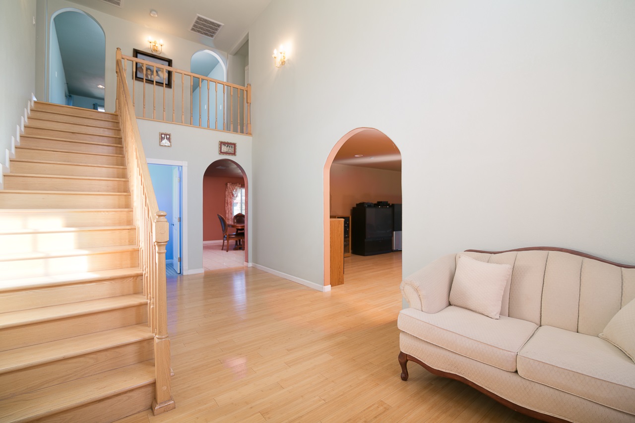 9879 Oak Grove Drive, Descanso, CA 91916