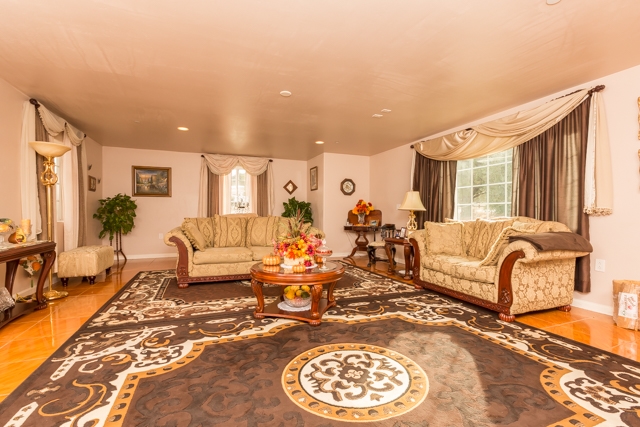 10051 Hulburd Grove Drive, Descanso, CA 91916