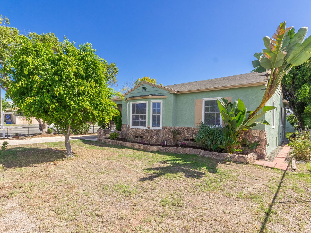 8739 Washington Ave, La Mesa, CA 91942