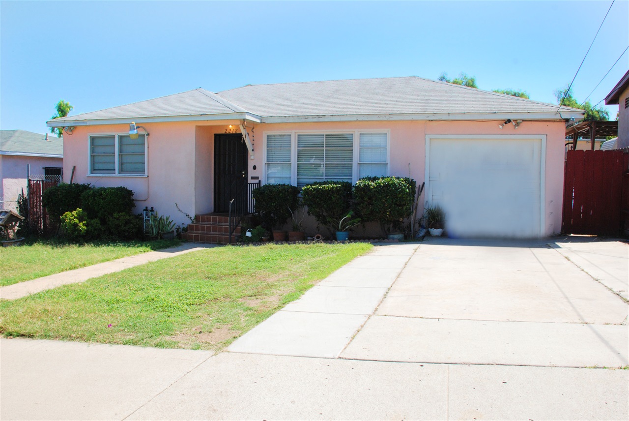 742 Paradise Way
