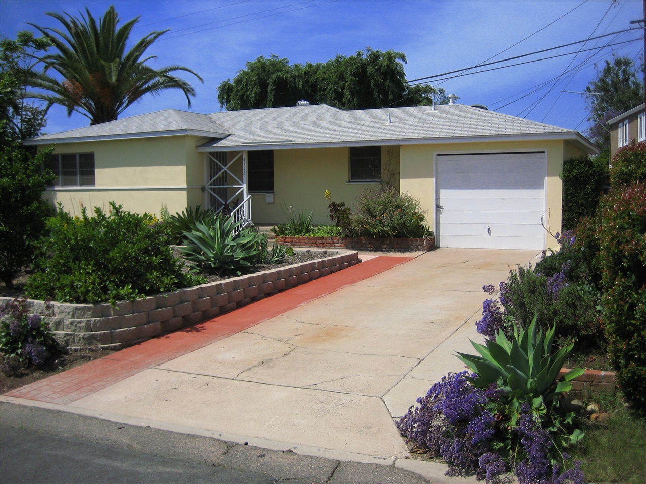 2015 C Ave