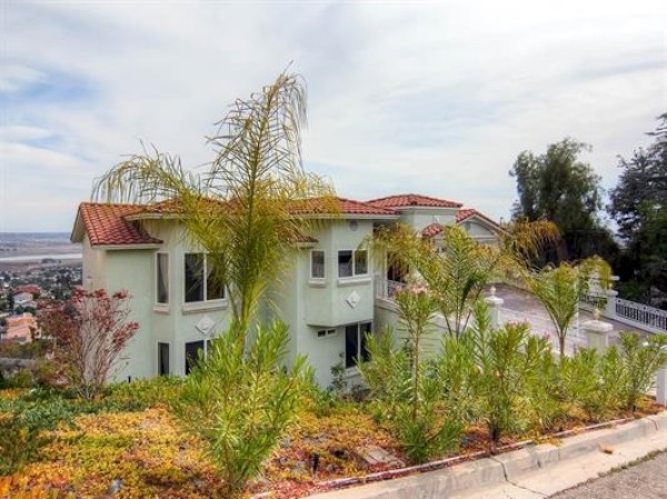 9721 Date St, Spring Valley, United States 91977