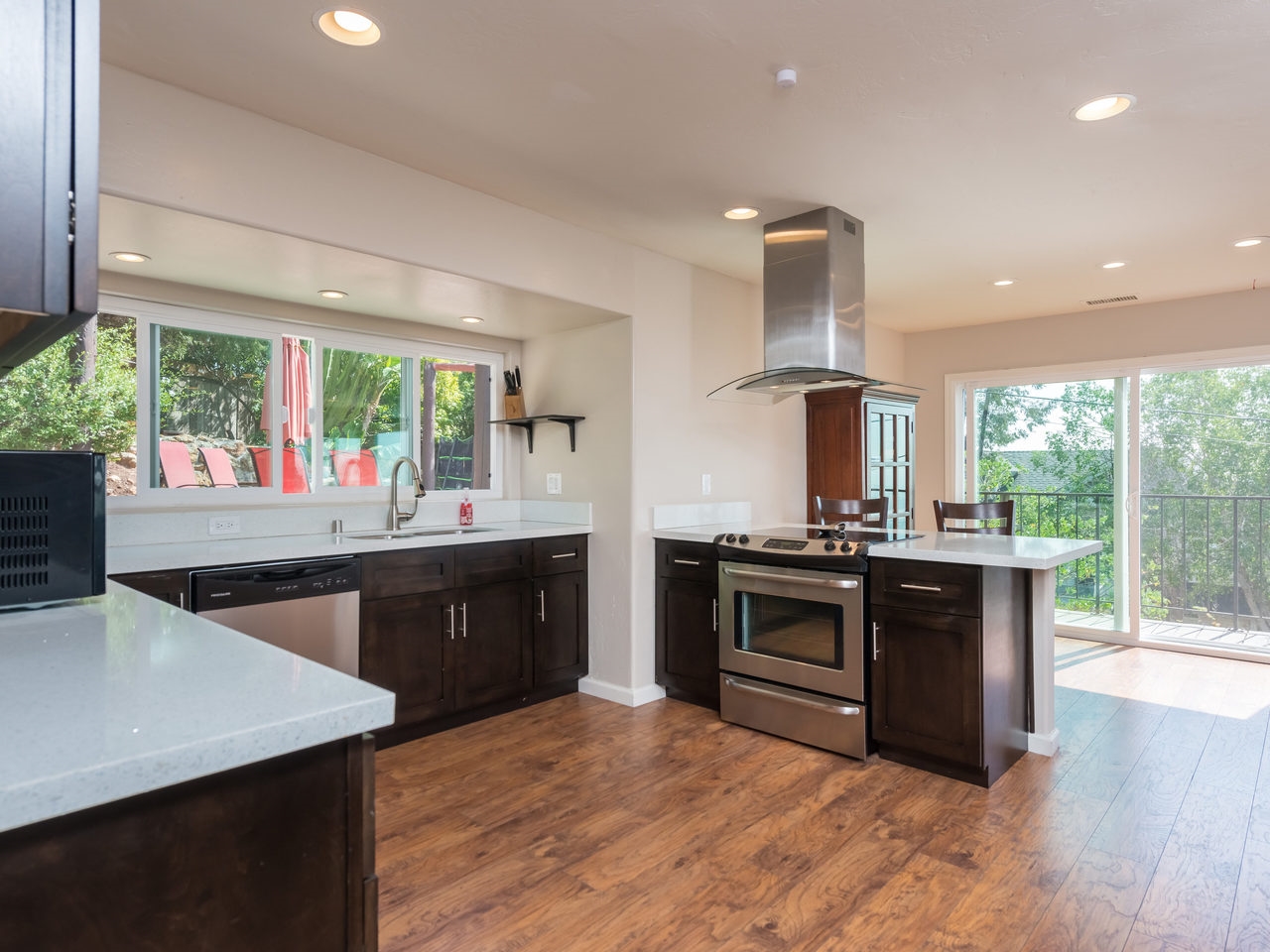 1607 Portola Ave, Spring Valley, CA 91977