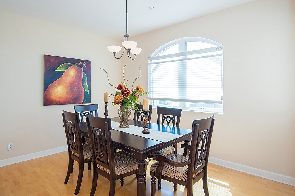 555 Laguna Dr, Carlsbad, CA 92008