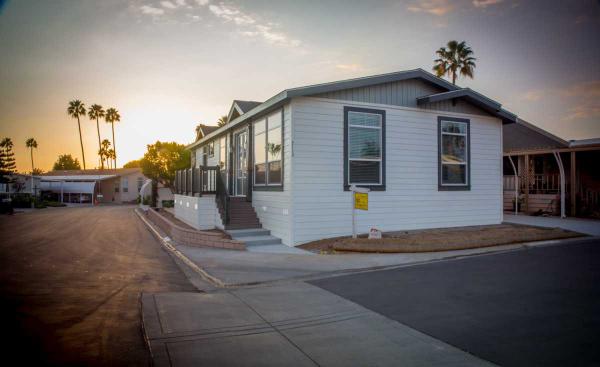 Lakeshore Gardens Mobile Home Community7113 San Bartolo #52Carlsbad, CA 92011