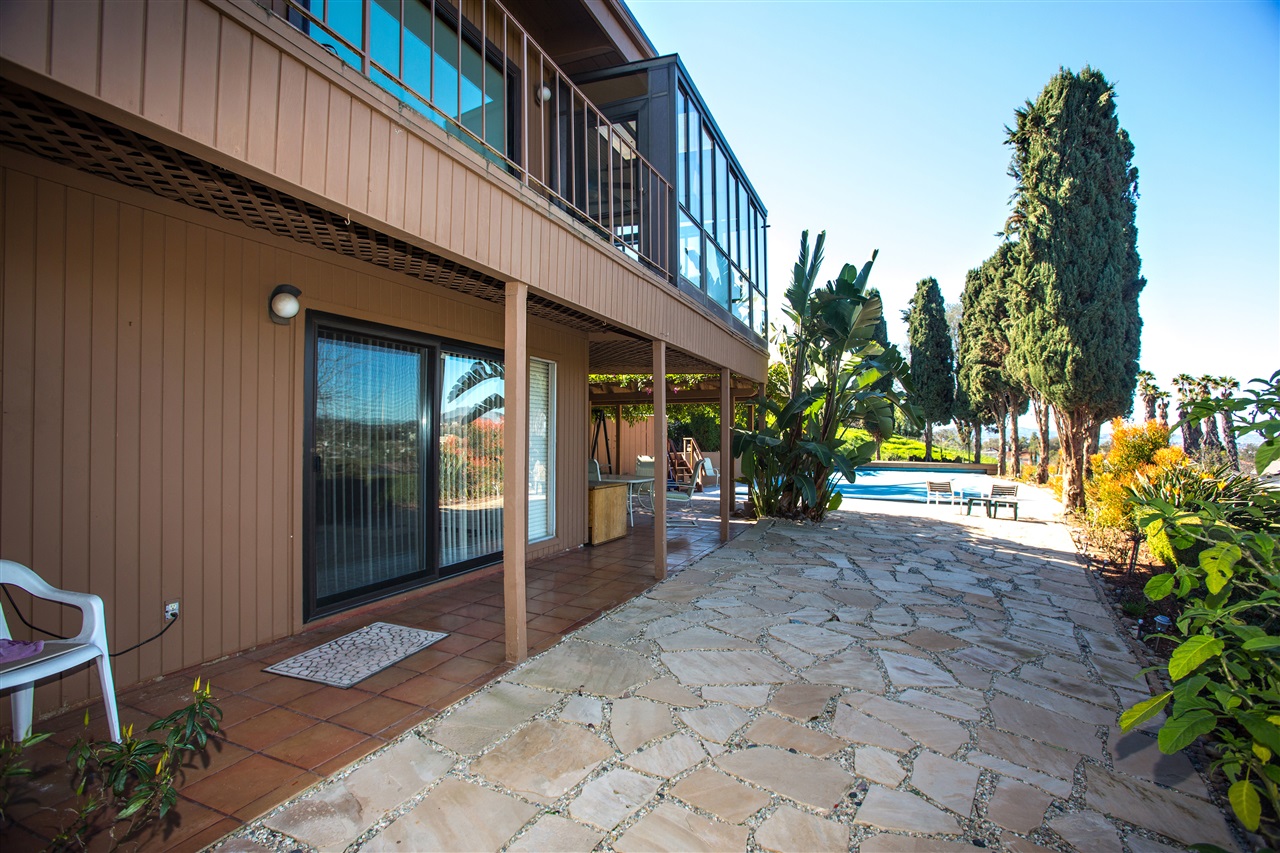 2265 Orchard Ave., El Cajon, CA 92019