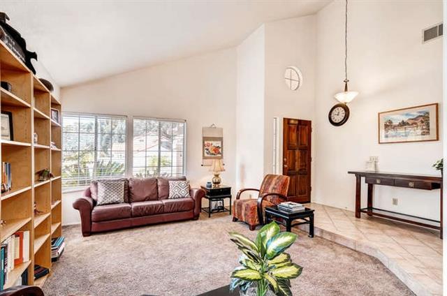 11702 Calle Simpson, El Cajon, United States 92019