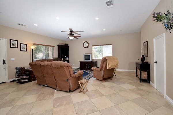 231 Patrick Dr, El Cajon, United States 92019