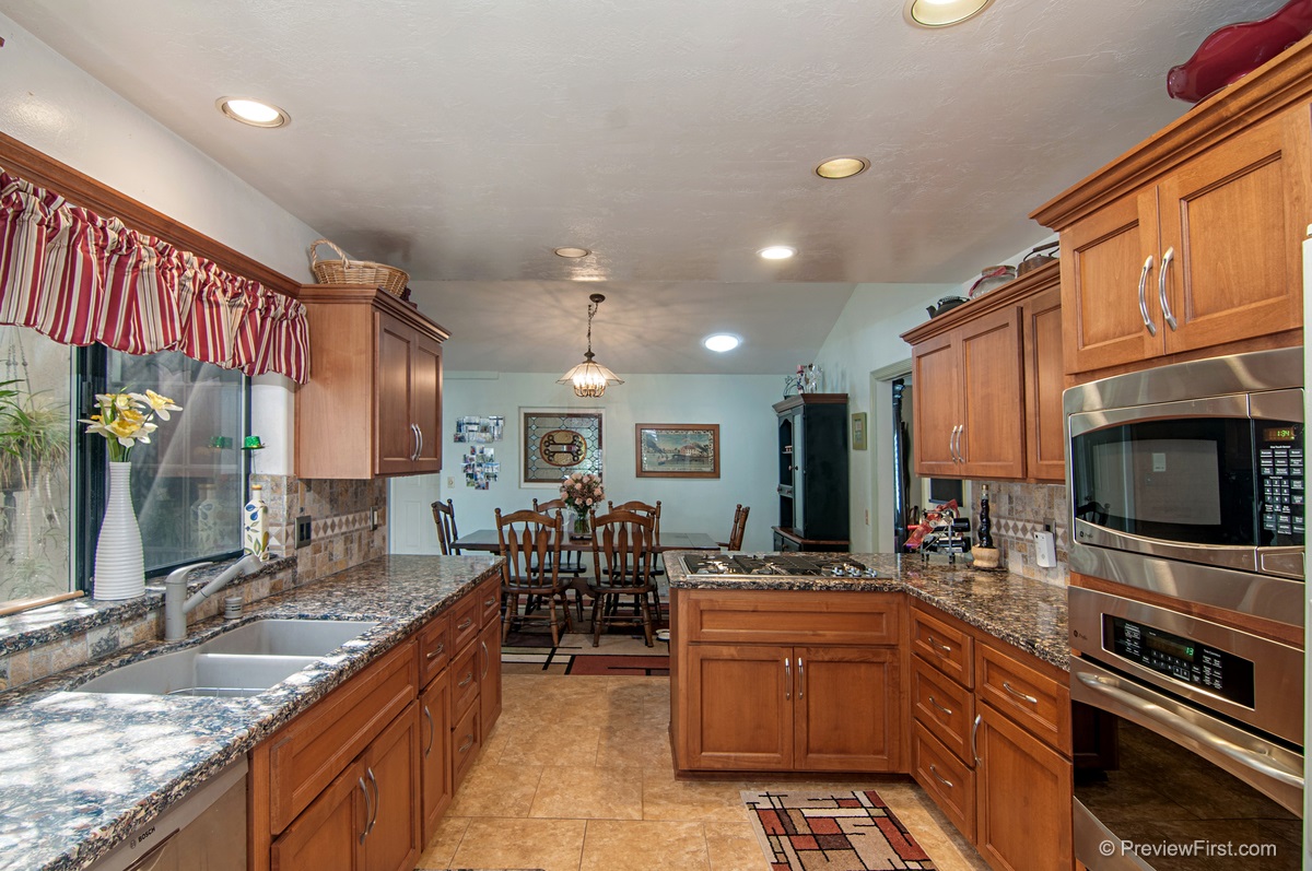 1618 CHASE LN, El Cajon, CA 92020