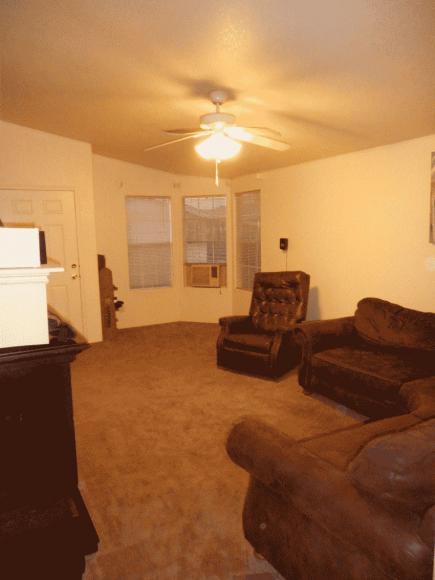Los Coches Mobile Home Estates 13217 Aurora Dr. EastEl Cajon, CA 92021