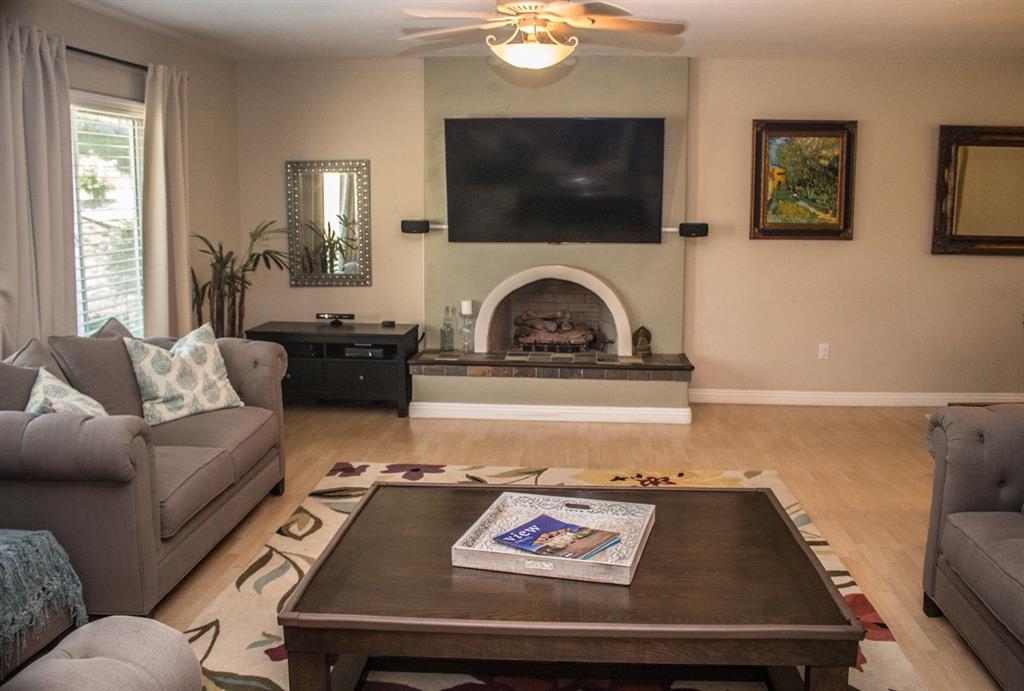 1919Glennaire, Escondido, United States 92025