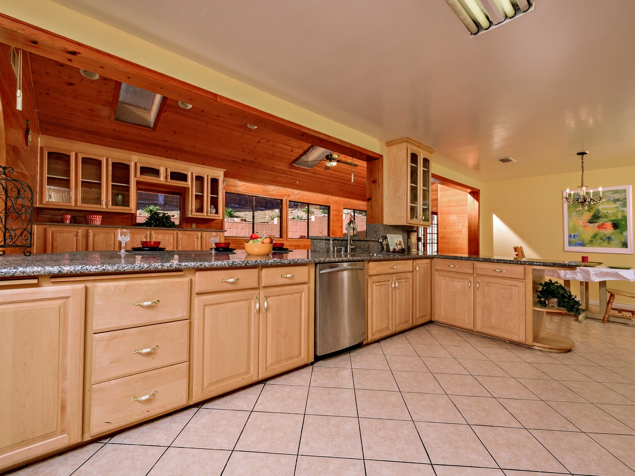 427 S UPAS, Escondido, CA 92025