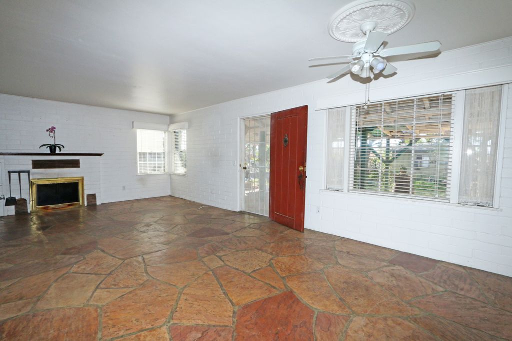 320-322 Idaho Avenue, Escondido, United States 92025