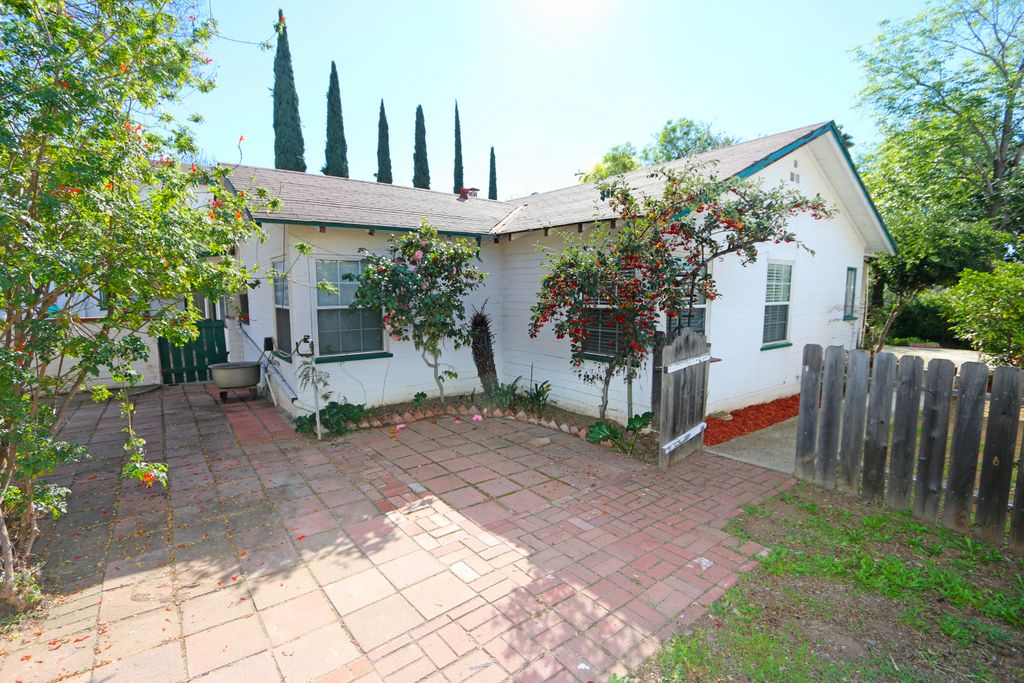 320-322 Idaho Avenue, Escondido, United States 92025