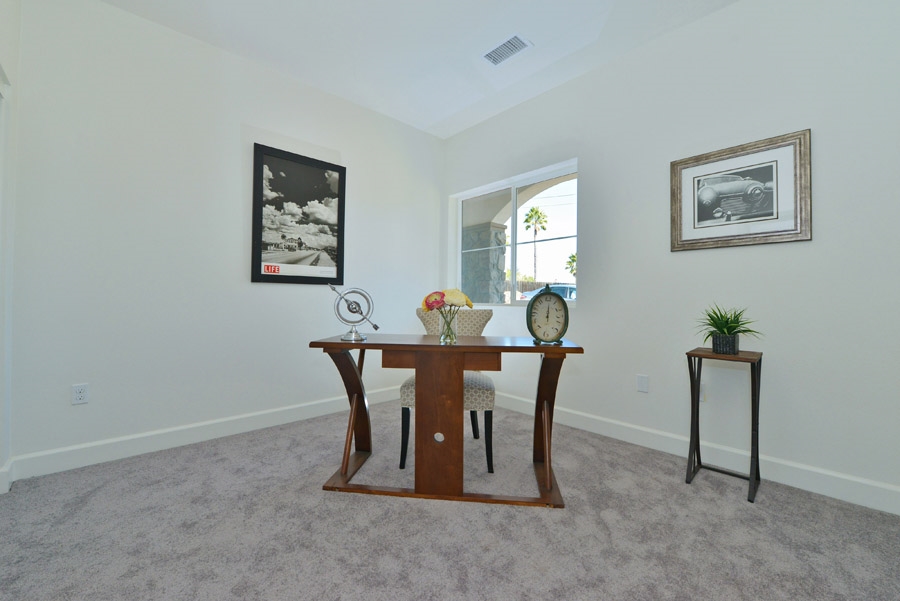 1652 S Redwood, Escondido, CA 92025