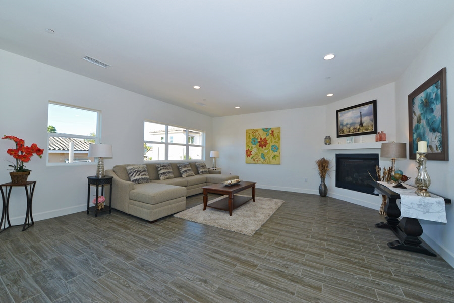 1652 S Redwood, Escondido, CA 92025