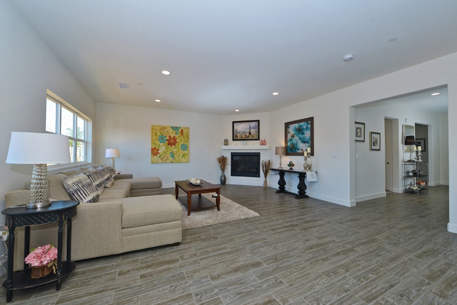 1652 S Redwood, Escondido, CA 92025