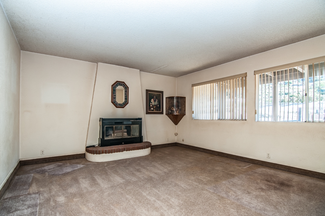 27018 N Broadway, Escondido, CA 92026