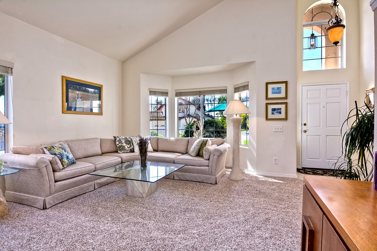 1060 Sunset Heights, Escondido, CA 92026