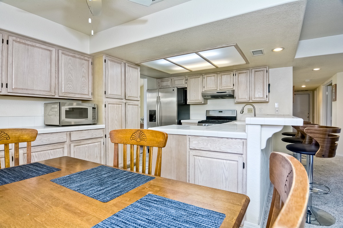1060 Sunset Heights, Escondido, CA 92026