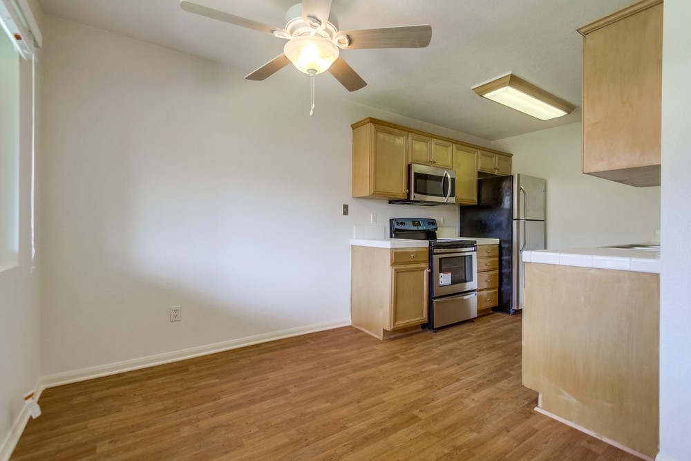 2094 E Grand Ave., Escondido, CA 92027