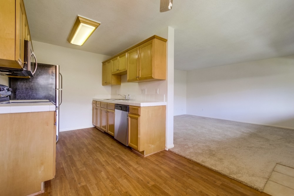 2094 E Grand Ave., Escondido, CA 92027