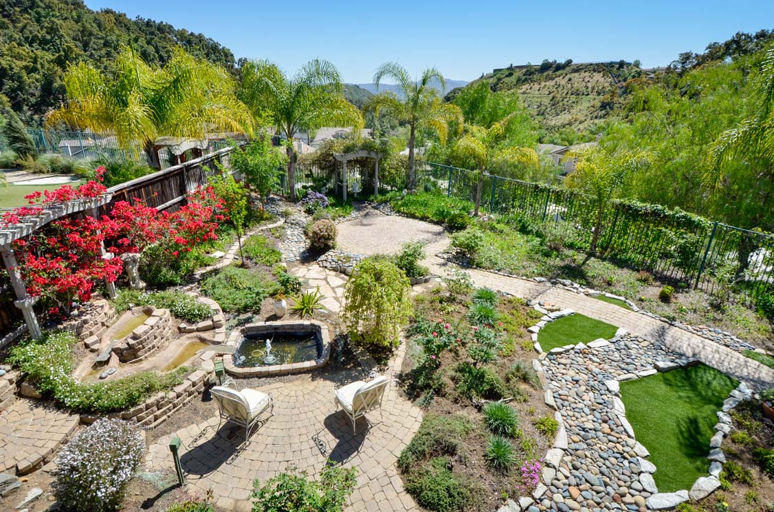 3305 Oak Bluff Place, Escondido, United States 92027