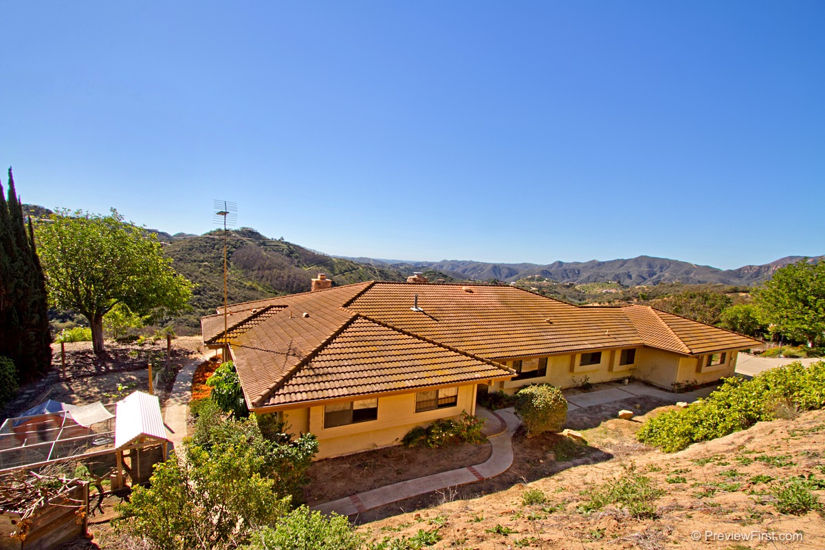 2305 Helen Rd, Fallbrook, CA 92028