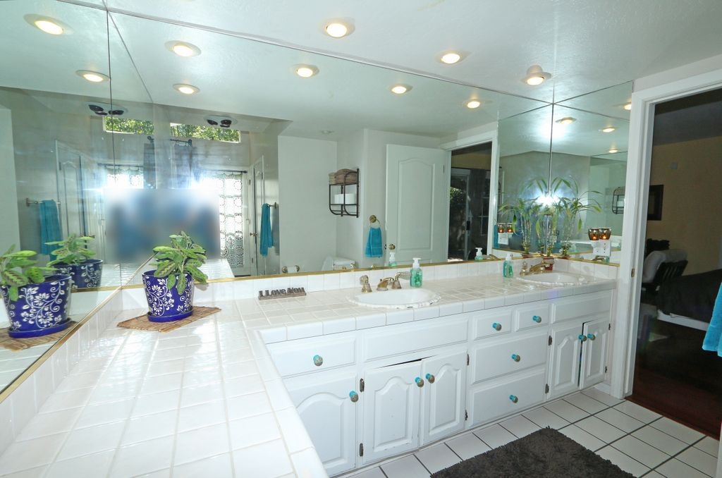 1479 Los Amigos, Fallbrook, CA 92028