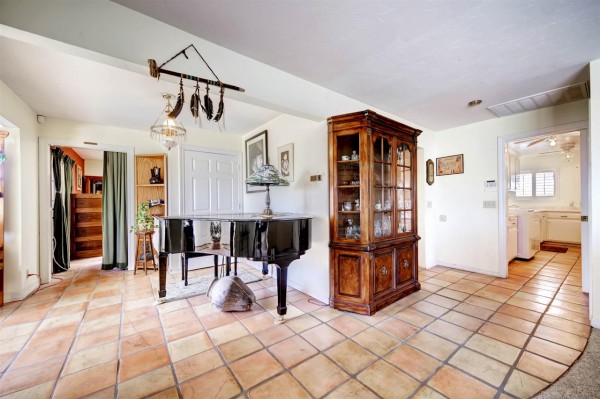 1249 Via Encinos Dr, Fallbrook, United States 92028