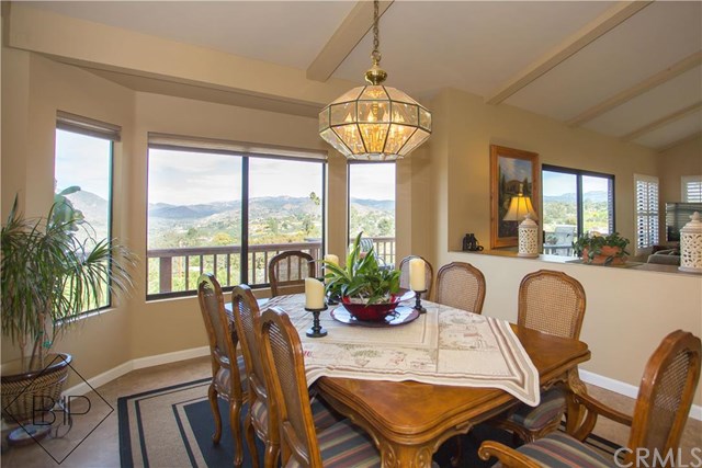 880 North Stage Coach Lane, Fallbrook, United States 92028
