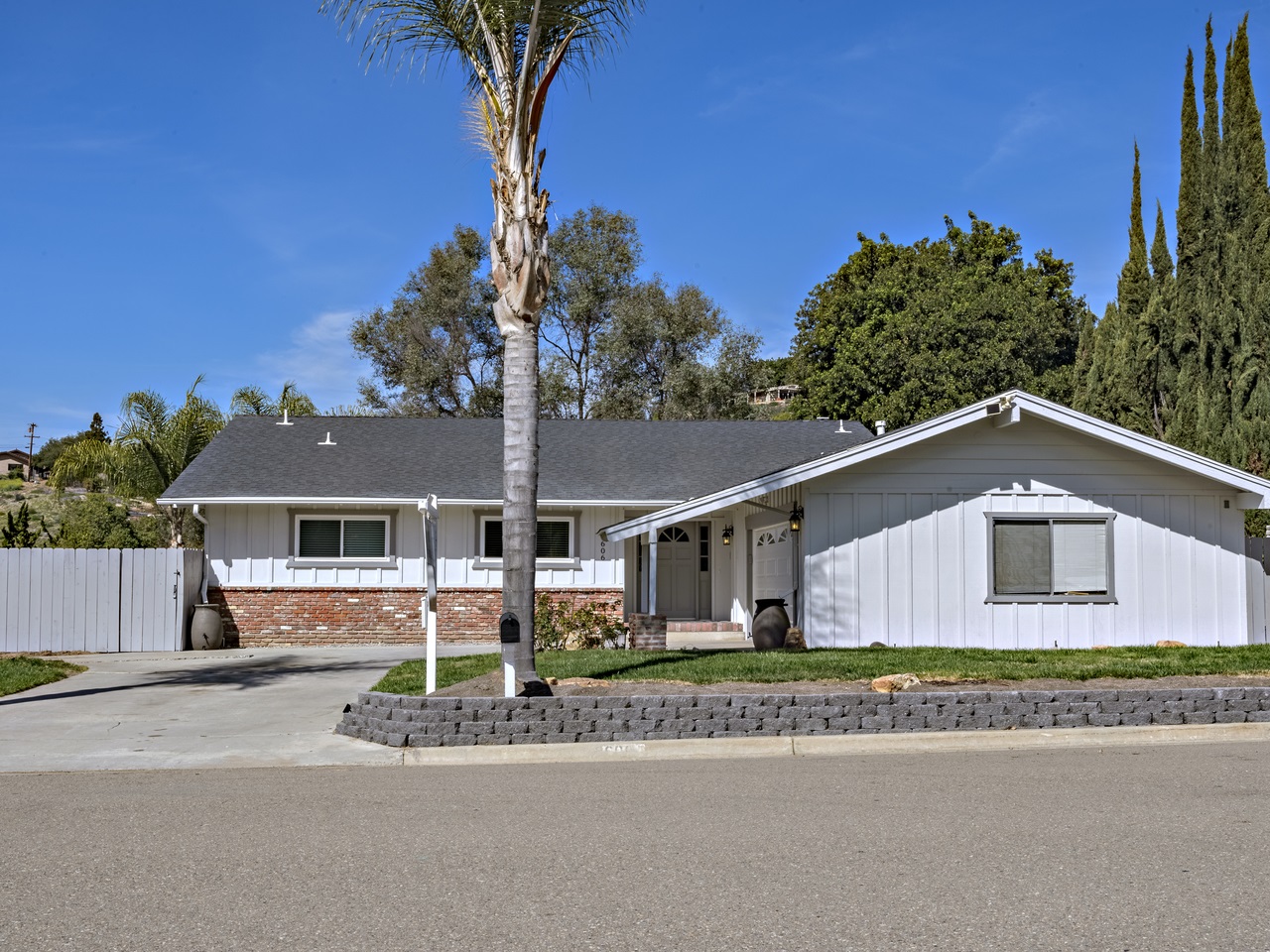 3606 Laketree, Fallbrook, CA 92028