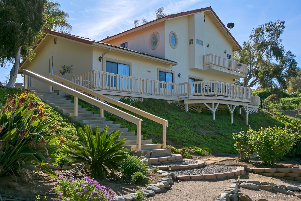 3298Caminita Cortina, Fallbrook, United States 92028