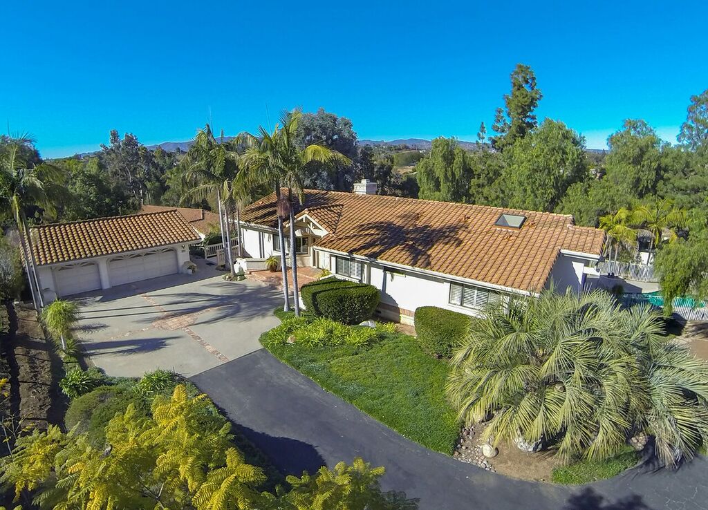 1149 McDonald Rd, Fallbrook, United States 92028