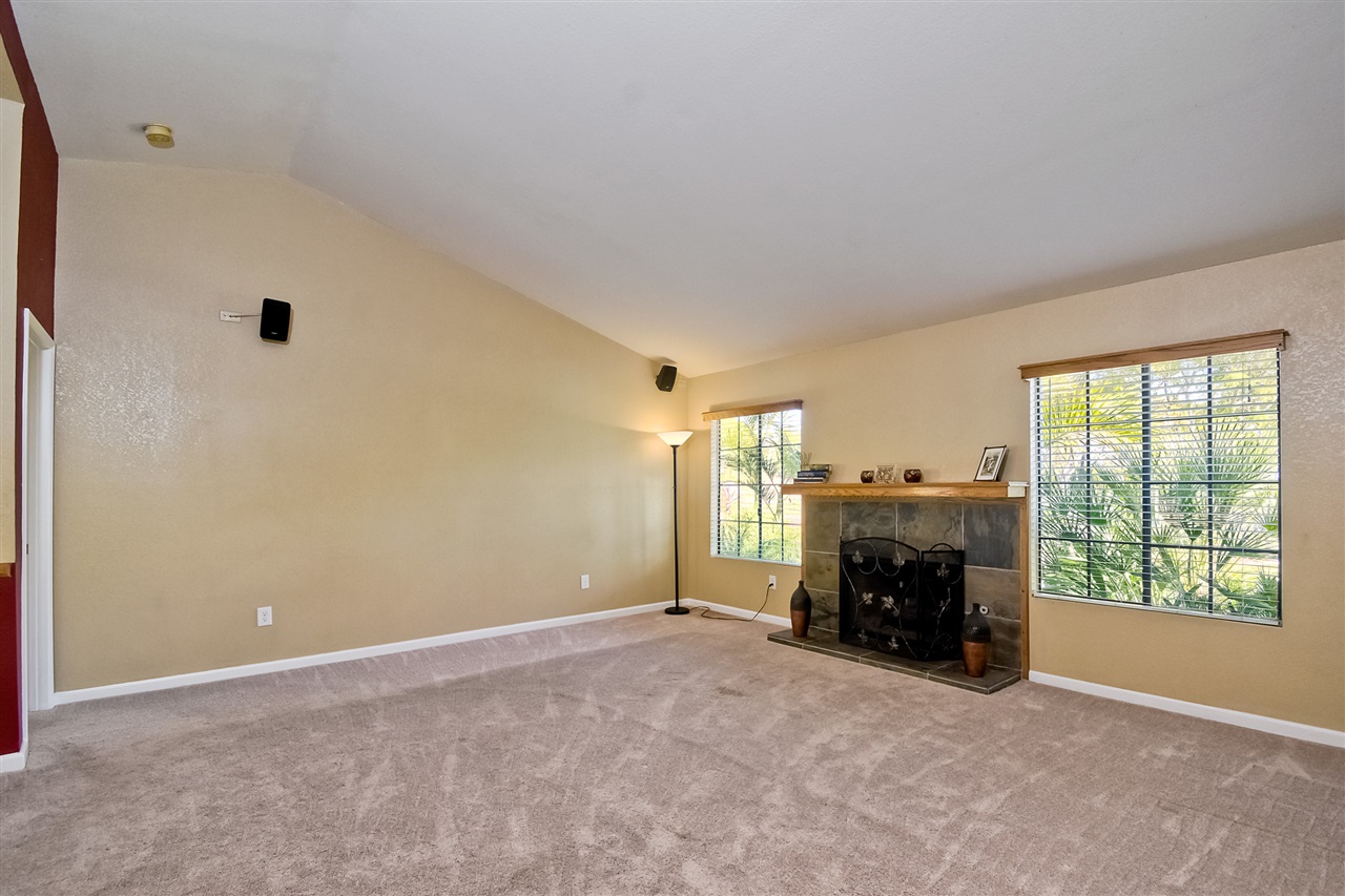 1490 Candlelight Glen, Escondido, CA 92029