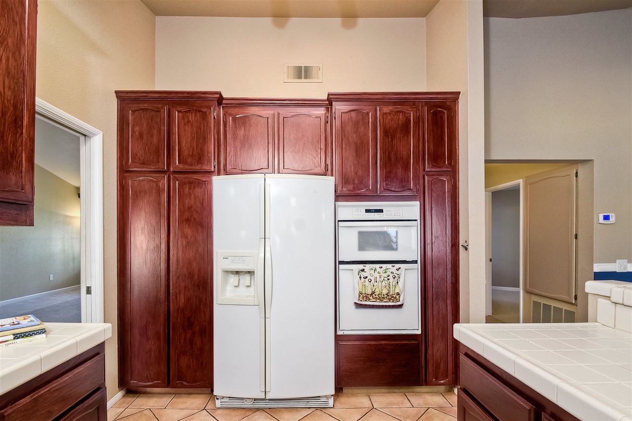 1490 Candlelight Glen, Escondido, CA 92029