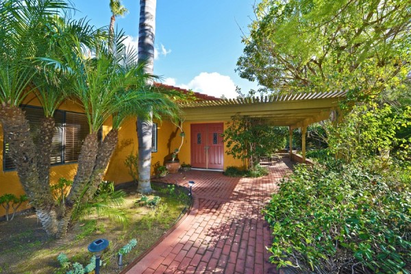 2253 Johnston, Escondido, United States 92029